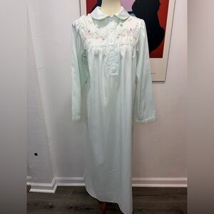 Vintage Delicates Poly Cotton Nightgown